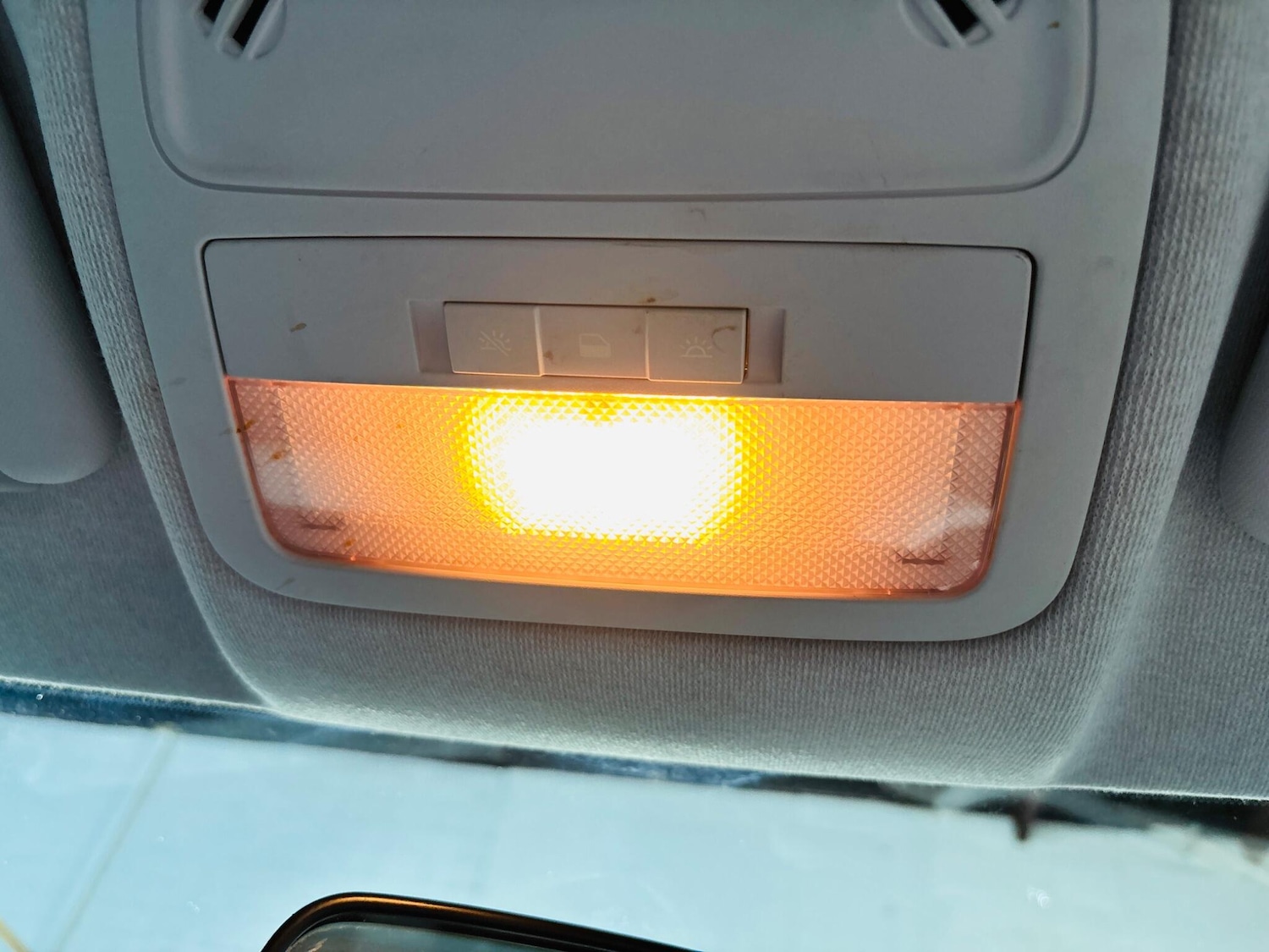 Used Vauxhall ADAM 2015 for sale - 76200325: Photo 31