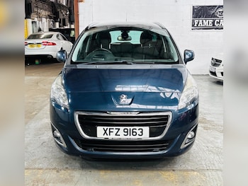 Used Peugeot 5008 2015 for sale - 78301865: Photo