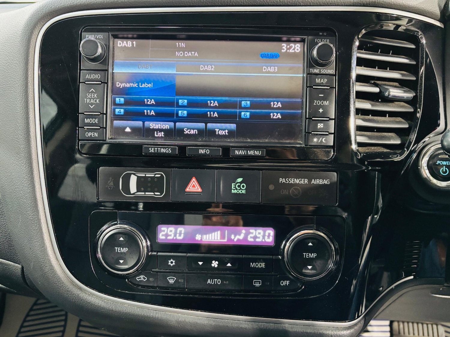 Used Mitsubishi Outlander 2014 for sale - 77478698: Photo 23