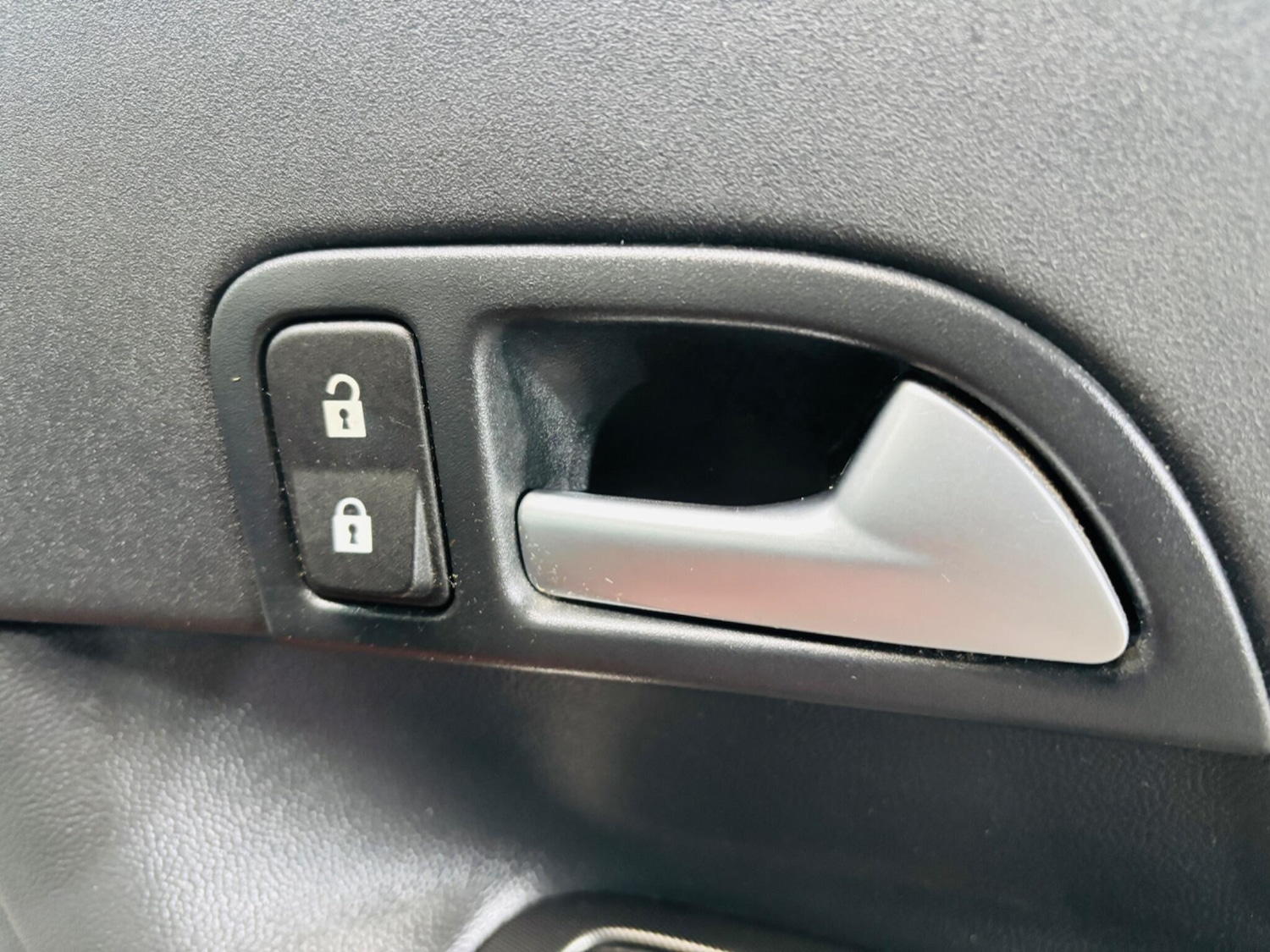 Used Volvo C30 2012 for sale - 78006911: Photo 18