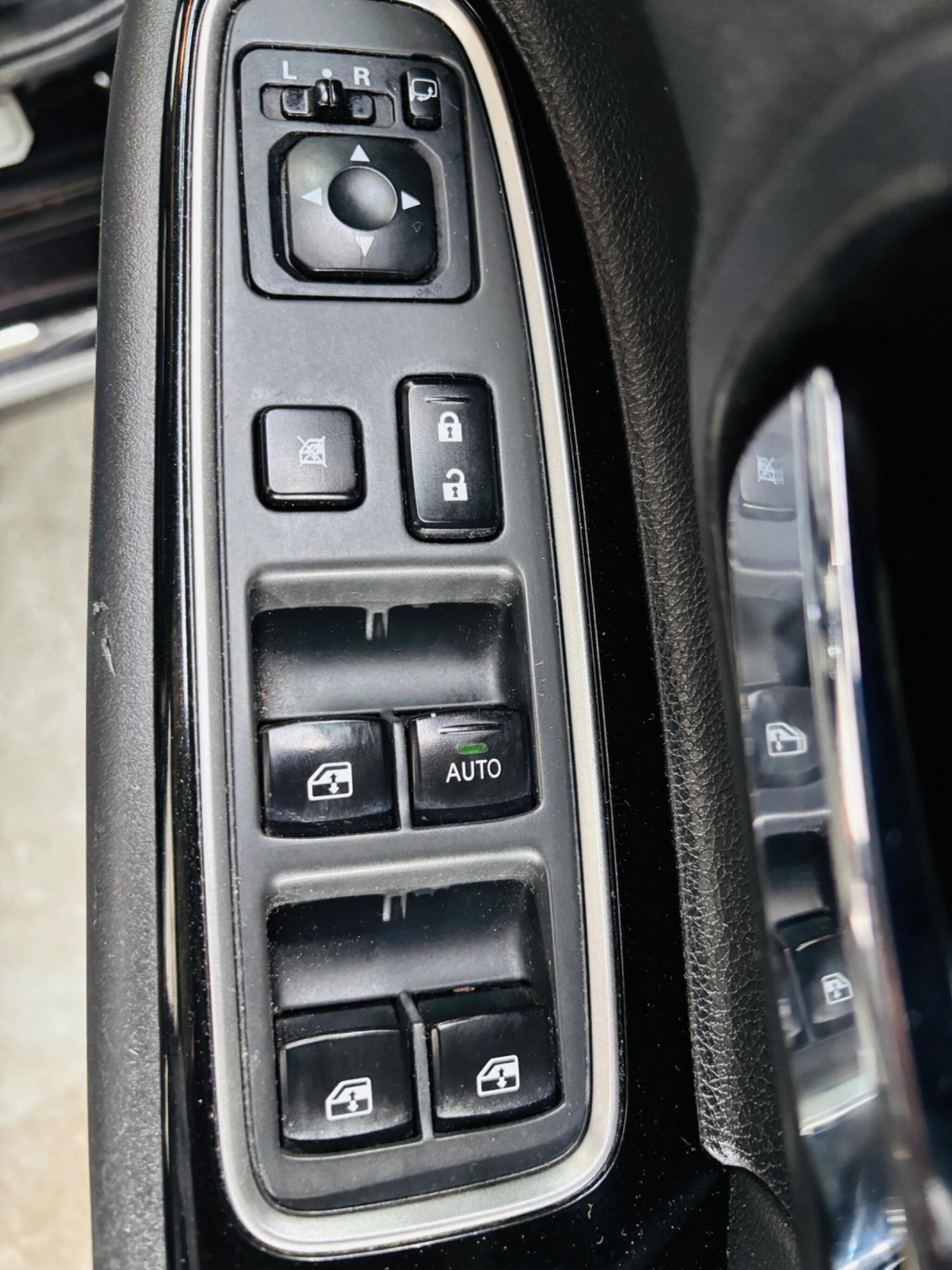 Used Mitsubishi Outlander for sale - 78135947: Photo 24