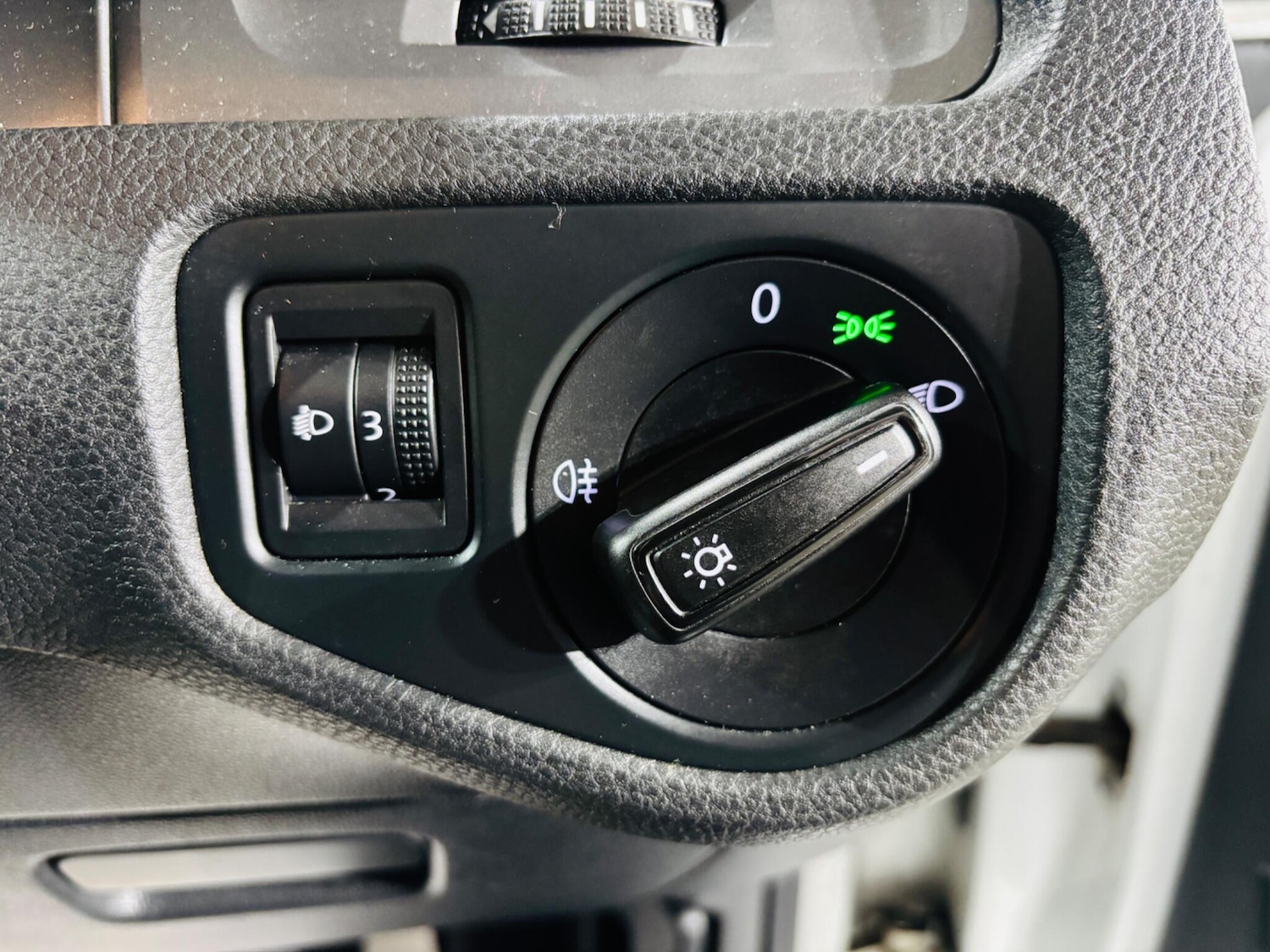 Used Volkswagen Golf 2014 for sale - 76562427: Photo 19