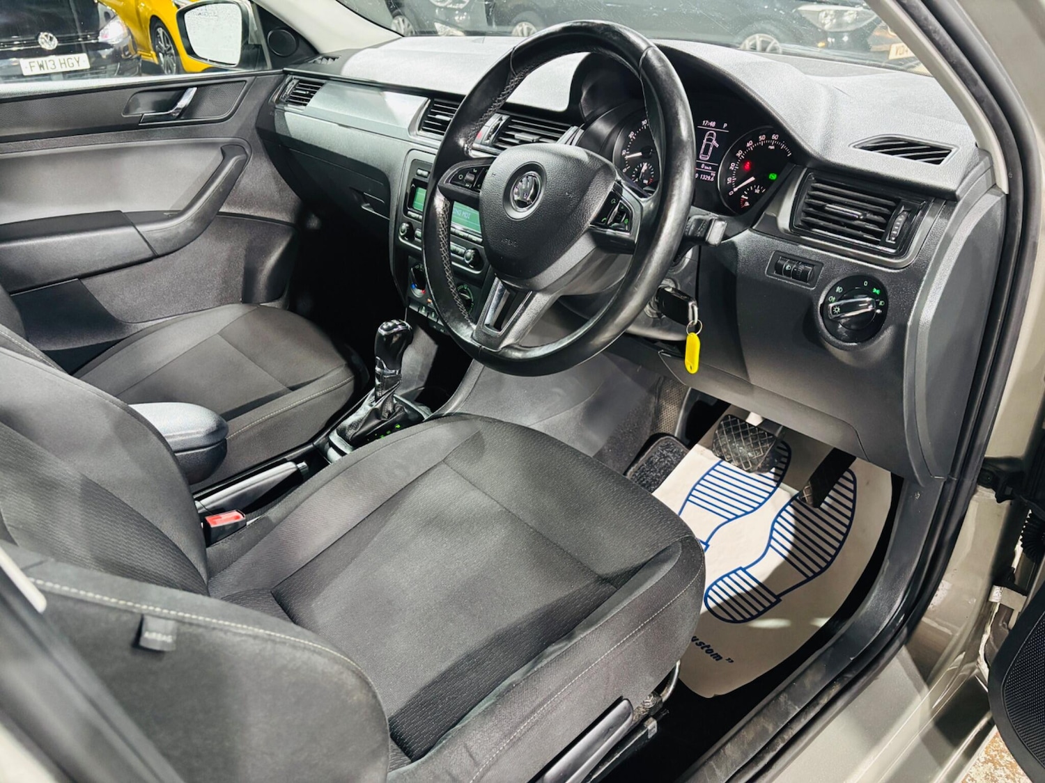 Used Skoda Rapid Spaceback 2014 for sale - 77468722: Photo 10