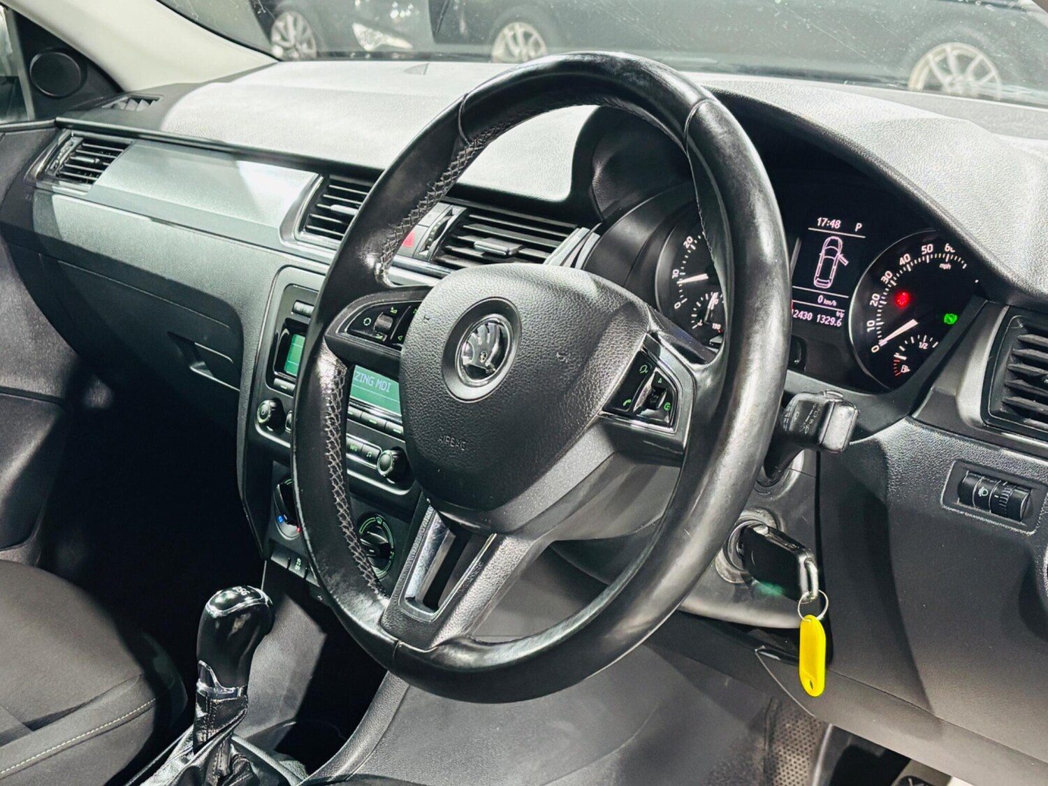 Used Skoda Rapid Spaceback 2014 for sale - 77468722: Photo 11