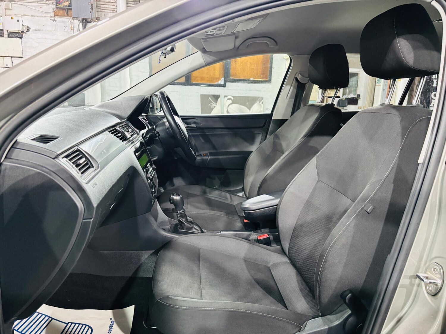 Used Skoda Rapid Spaceback 2014 for sale - 77468722: Photo 15