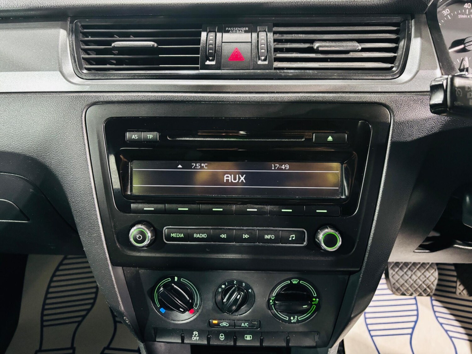 Used Skoda Rapid Spaceback 2014 for sale - 77468722: Photo 24