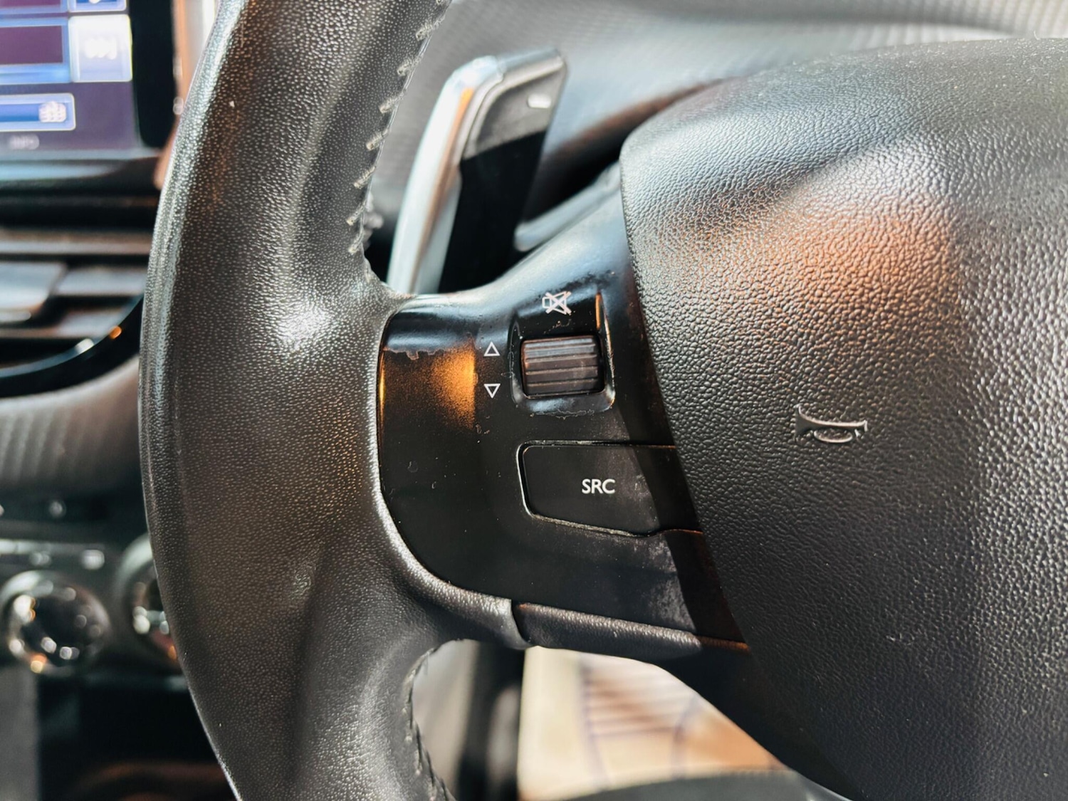 Used Peugeot 2008 2016 for sale - 77658742: Photo 20