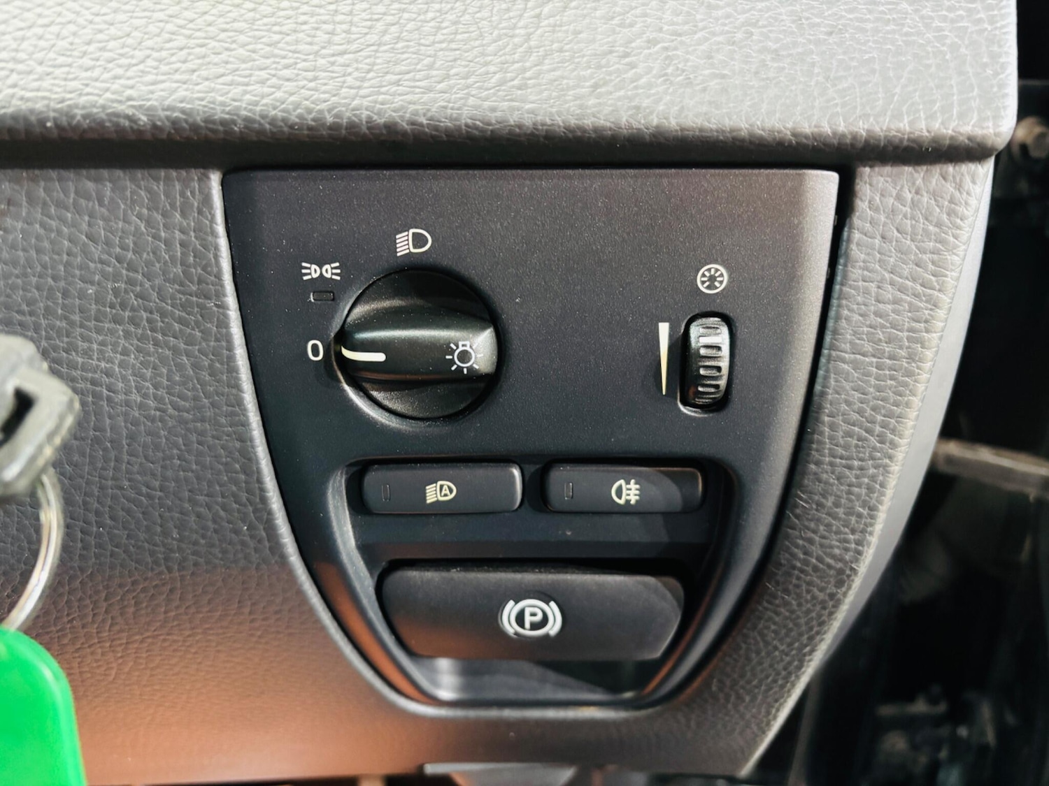 Used Volvo XC90 2013 for sale - 77892880: Photo 19