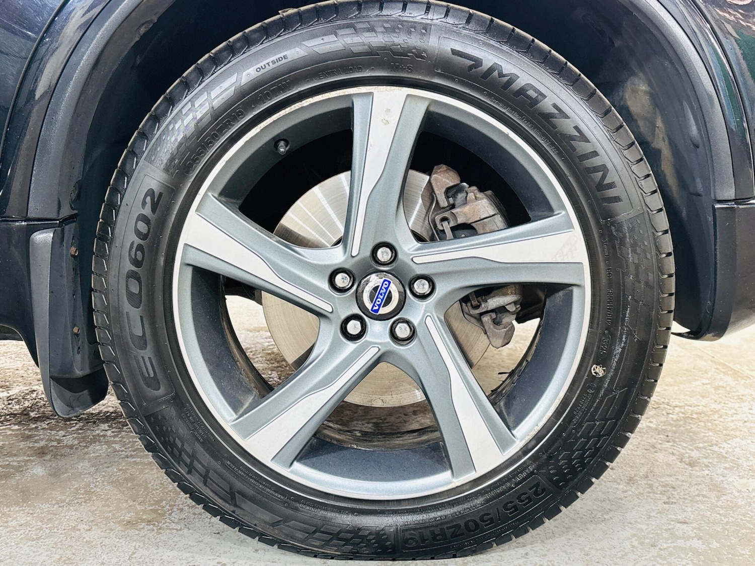 Used Volvo XC90 2013 for sale - 77892880: Photo 25