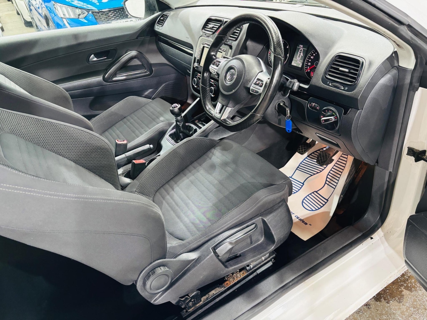 Used Volkswagen Scirocco 2011 for sale - 78220263: Photo 11