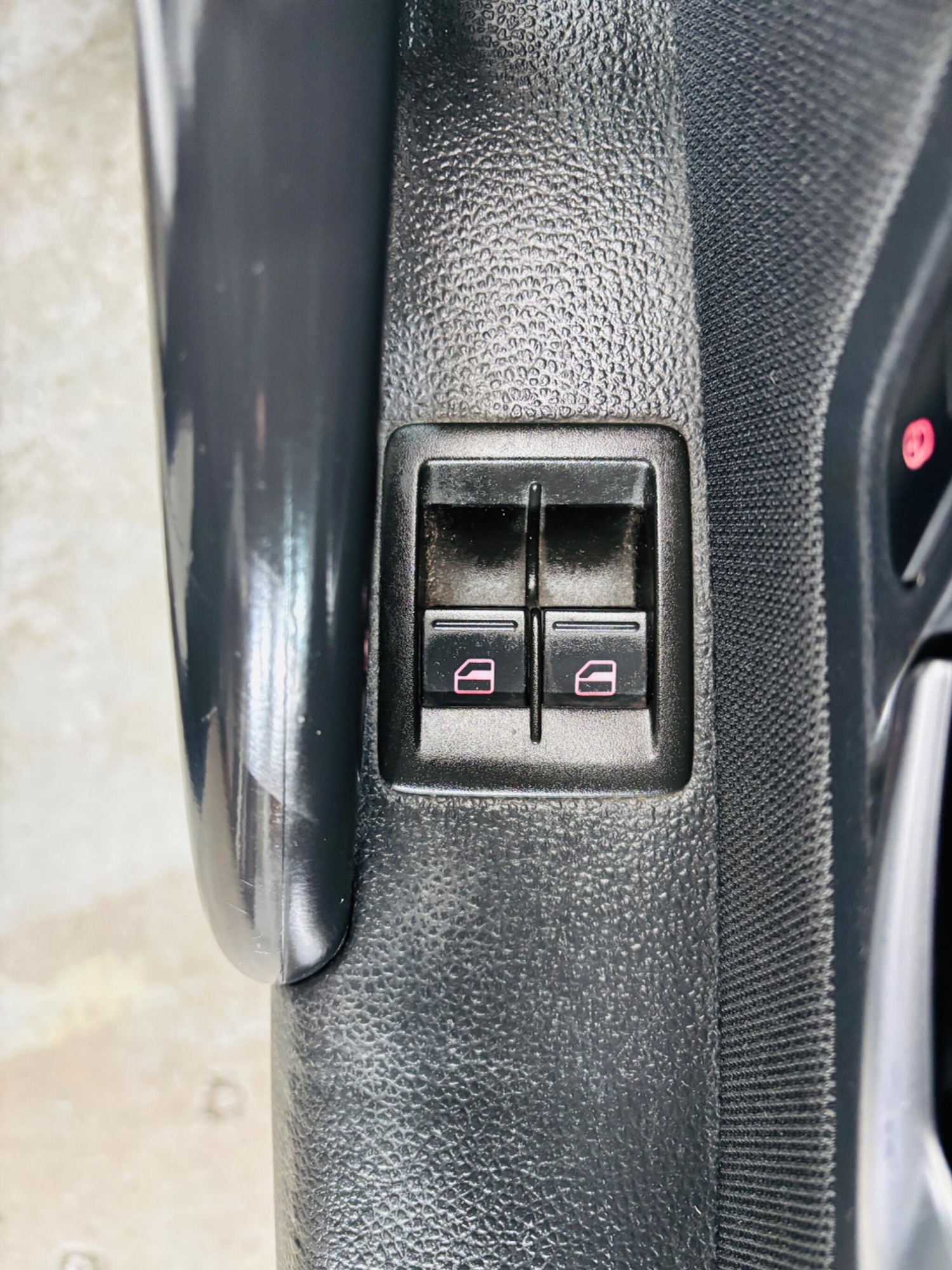 Used Volkswagen Scirocco 2011 for sale - 78220263: Photo 17