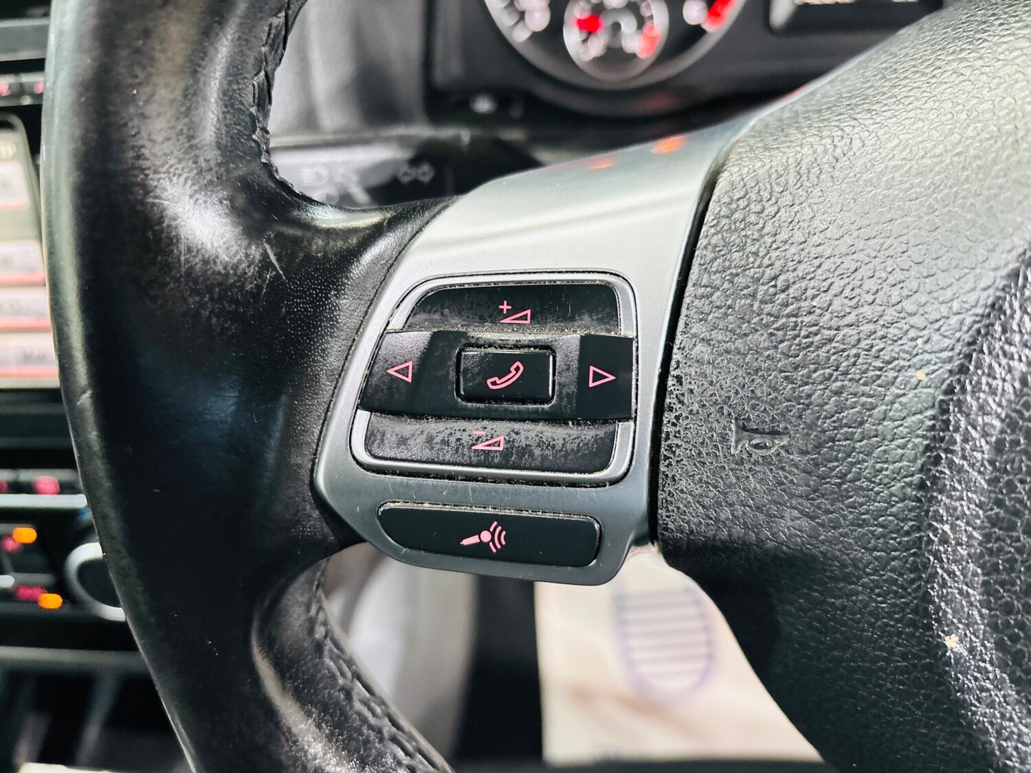 Used Volkswagen Scirocco 2011 for sale - 78220263: Photo 21