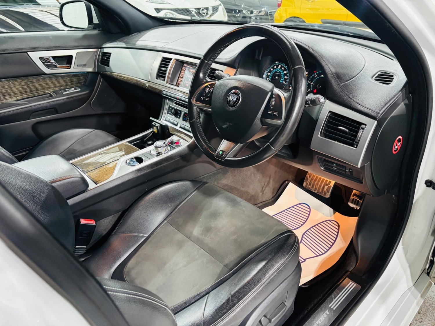 Used Jaguar XF for sale - 78136193: Photo 10