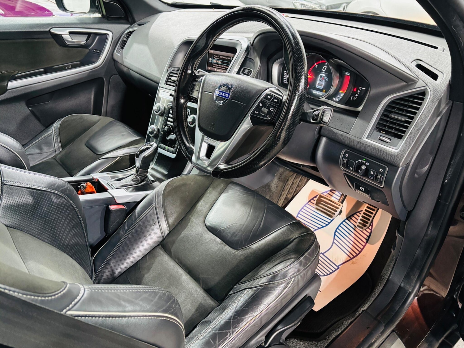 Used Volvo XC60 2015 for sale - 76935753: Photo 10