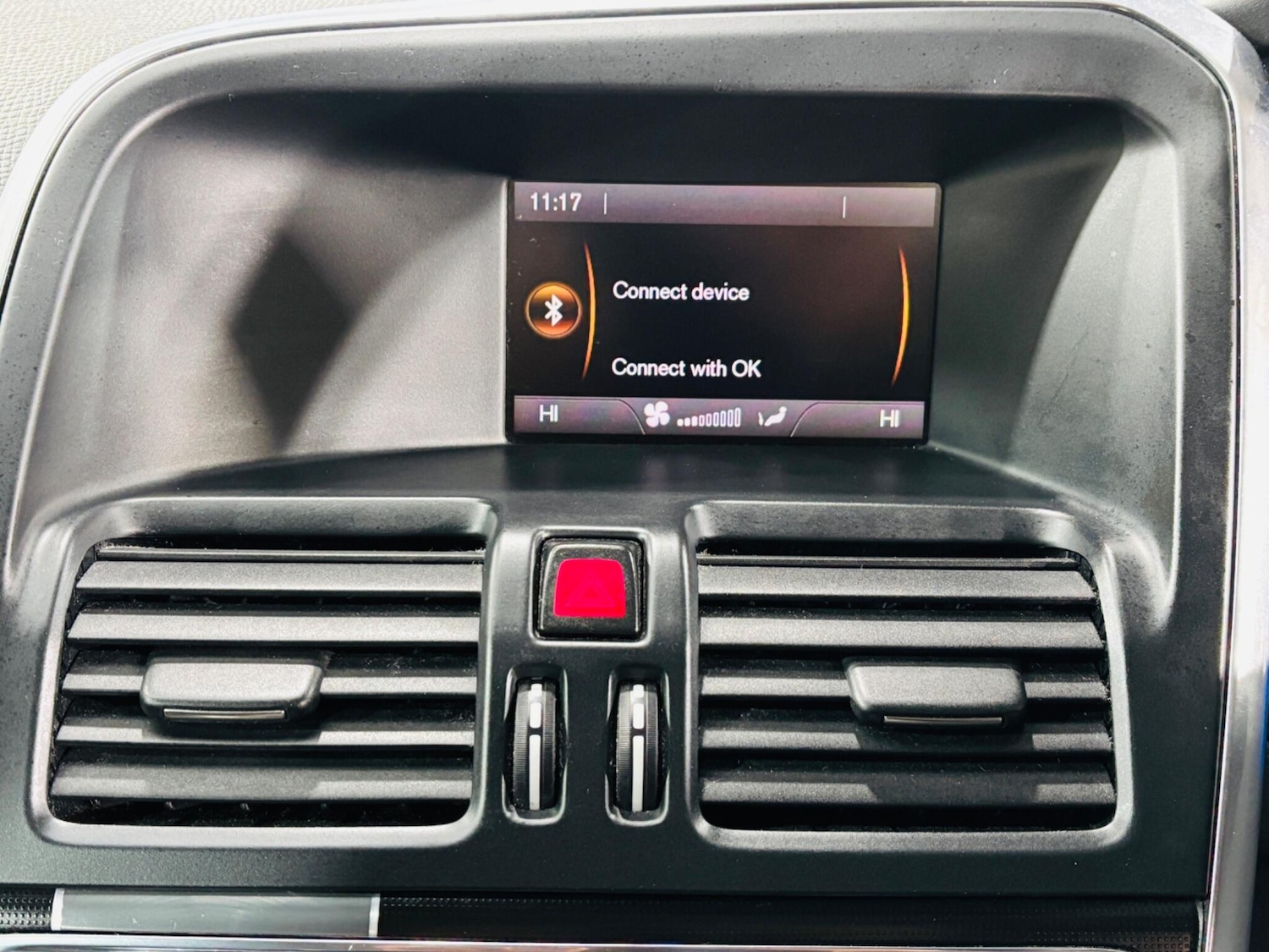 Used Volvo XC60 2015 for sale - 76935753: Photo 22