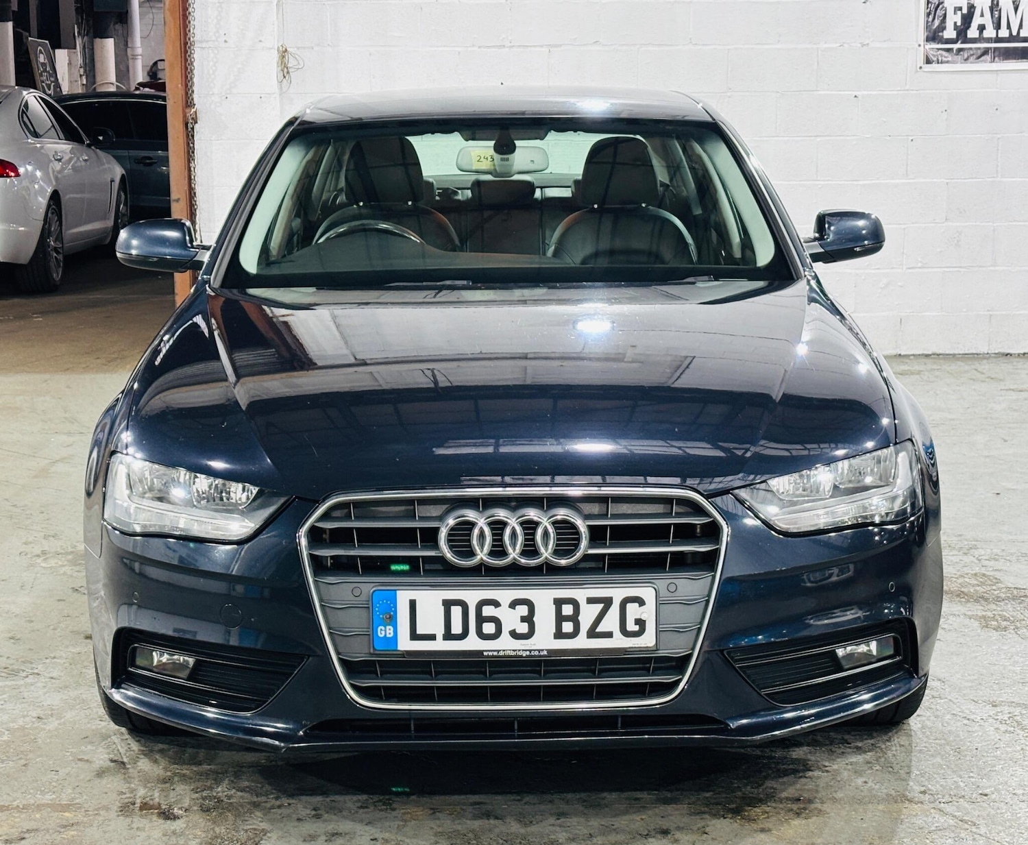 Used Audi A4 2013 for sale - 76995626: Photo 2