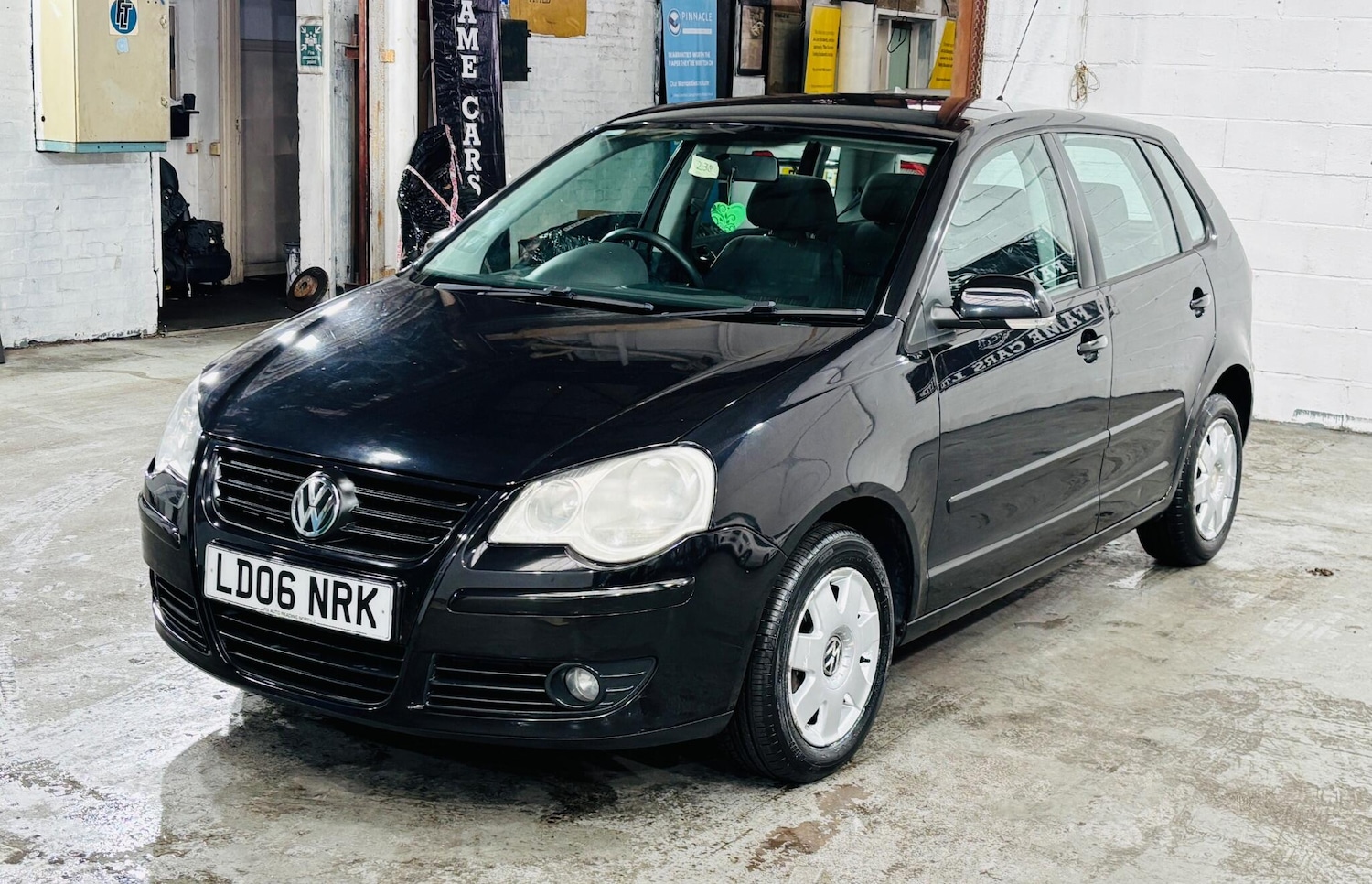 Used Volkswagen Polo 2006 for sale - 77695357: Photo 4