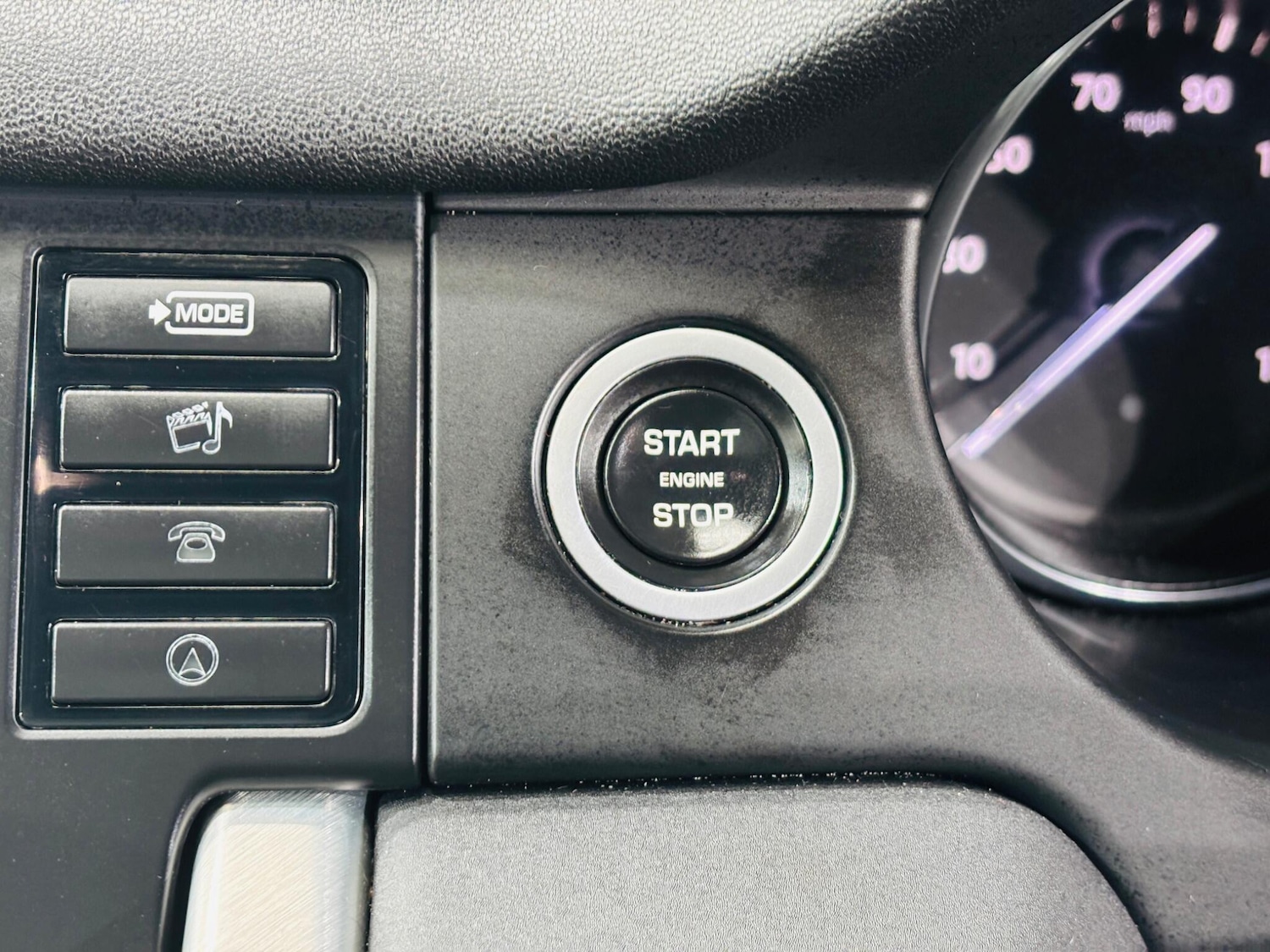 Used Land Rover Discovery Sport 2016 for sale - 78007595: Photo 18