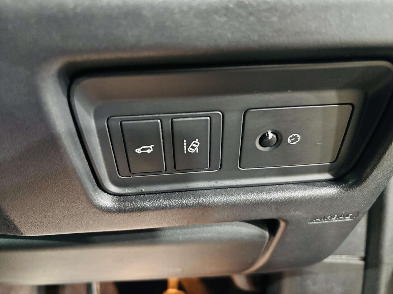 Used Land Rover Discovery Sport 2016 for sale - 78007595: Photo 30