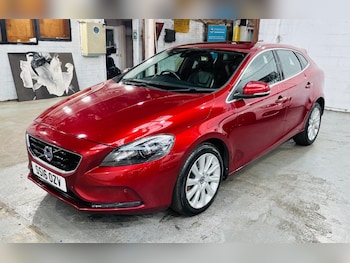 Used Volvo V40 2016 for sale - 79496048: Photo