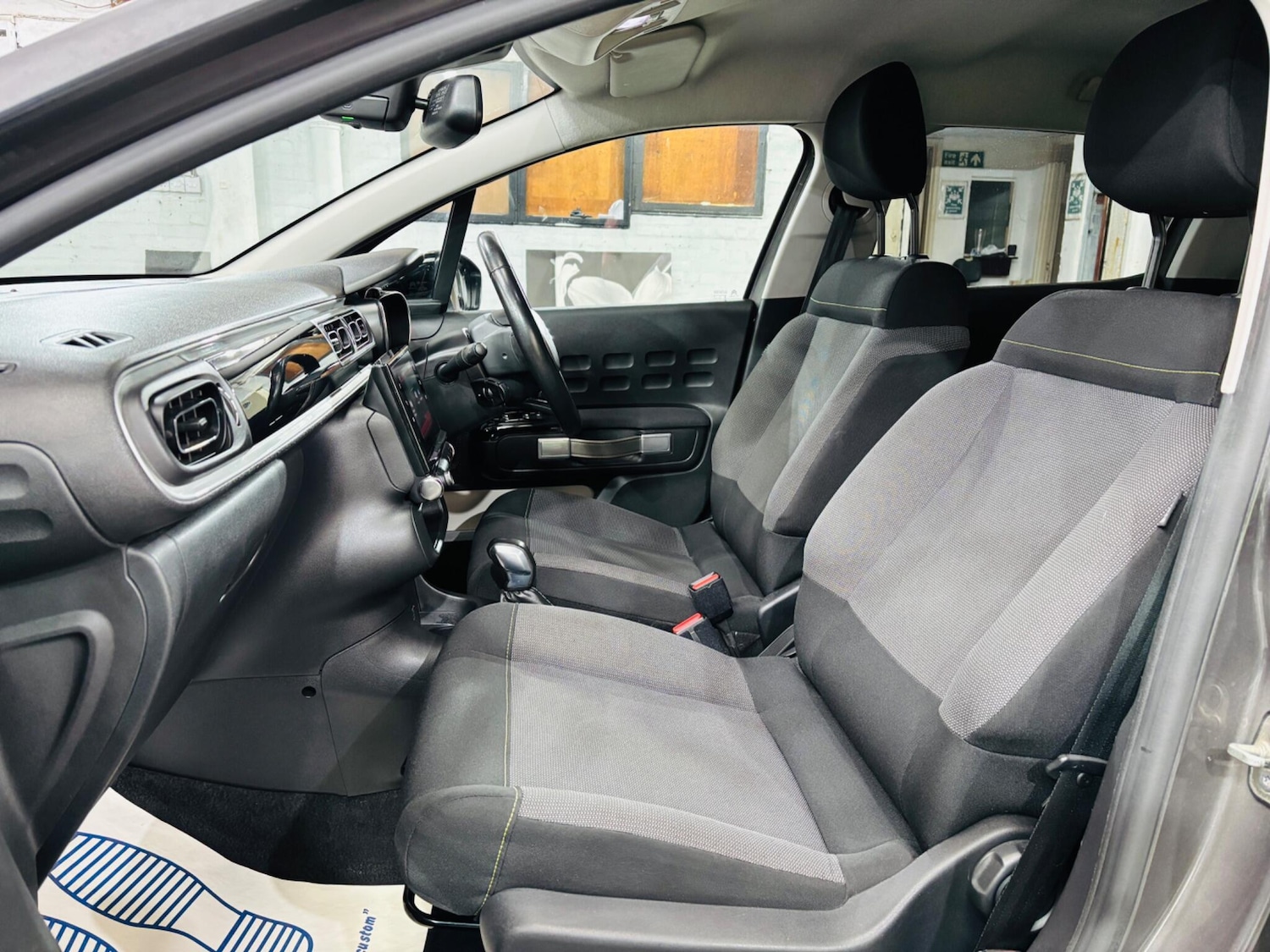 Used Citroen C3 2018 for sale - 76850358: Photo 15