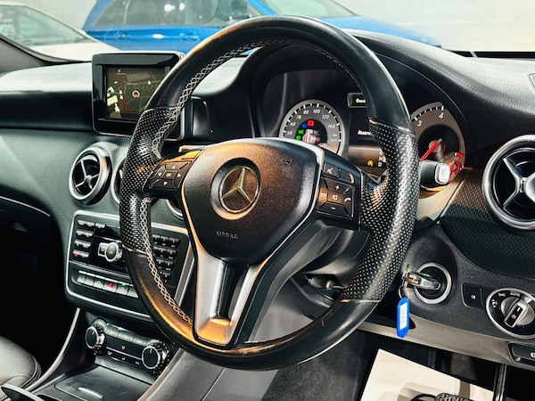 Used Mercedes-Benz A-Class 2015 for sale - 76251376: Photo 11