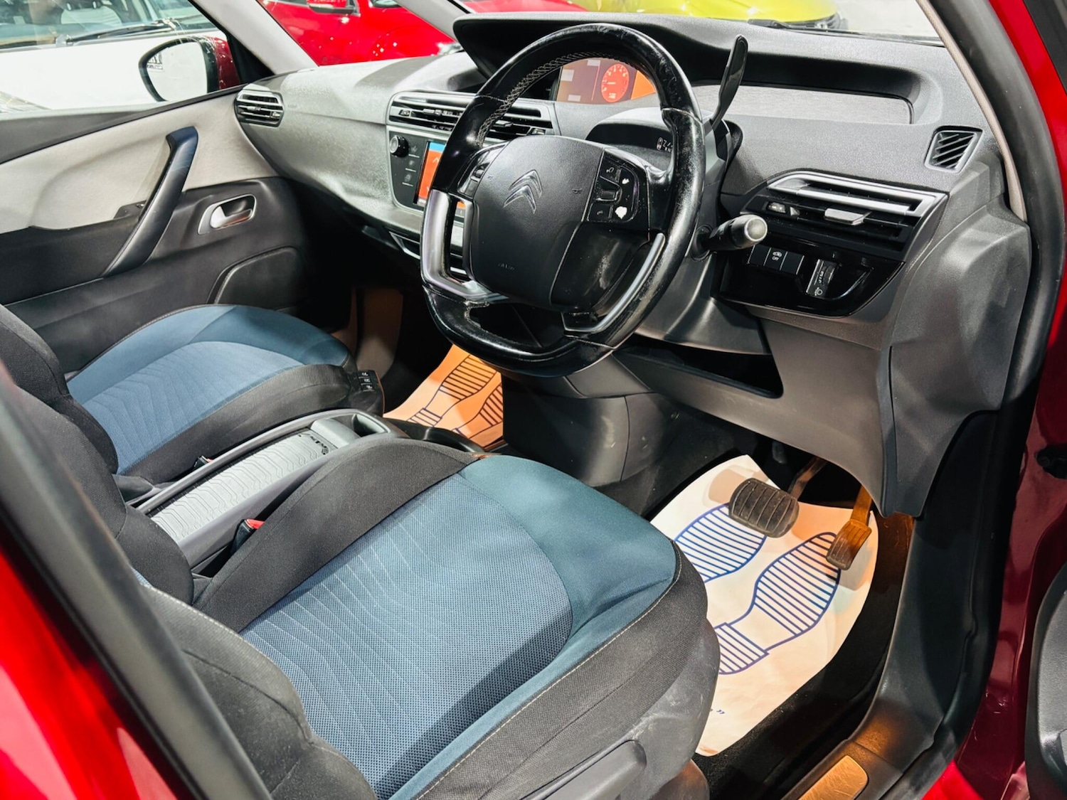 Used Citroen C4 Grand Picasso 2016 for sale - 76992508: Photo 10