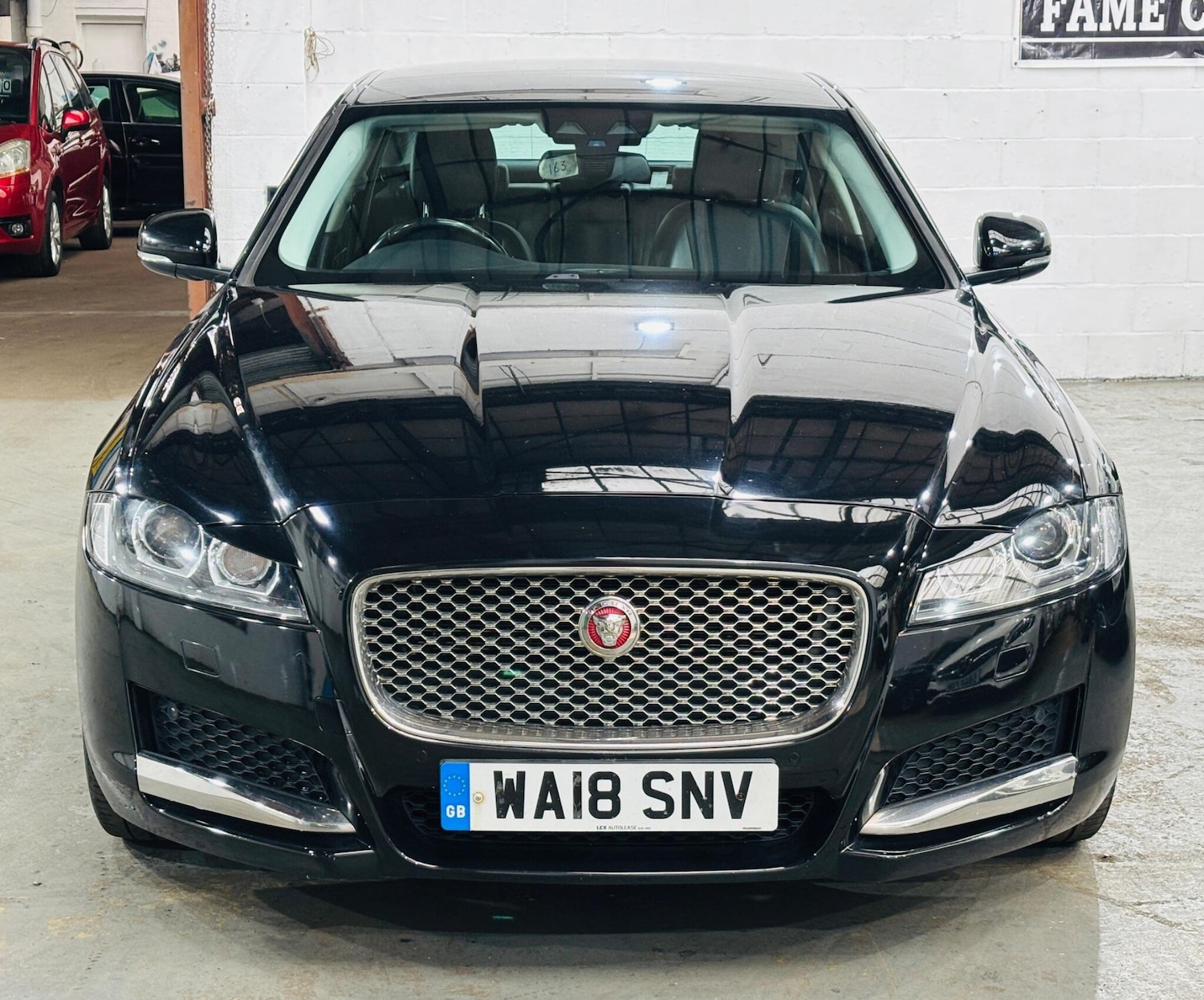 Used Jaguar XF 2018 for sale - 76989052: Photo 2