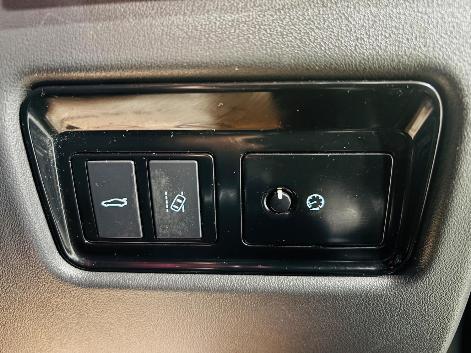 Used Jaguar XF 2018 for sale - 76989052: Photo 20