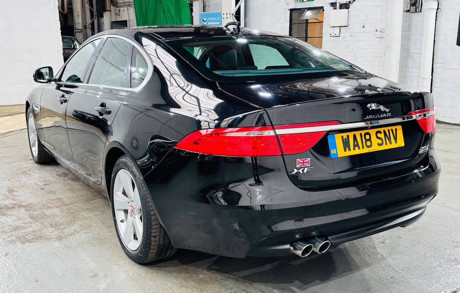 Used Jaguar XF 2018 for sale - 76989052: Photo 7