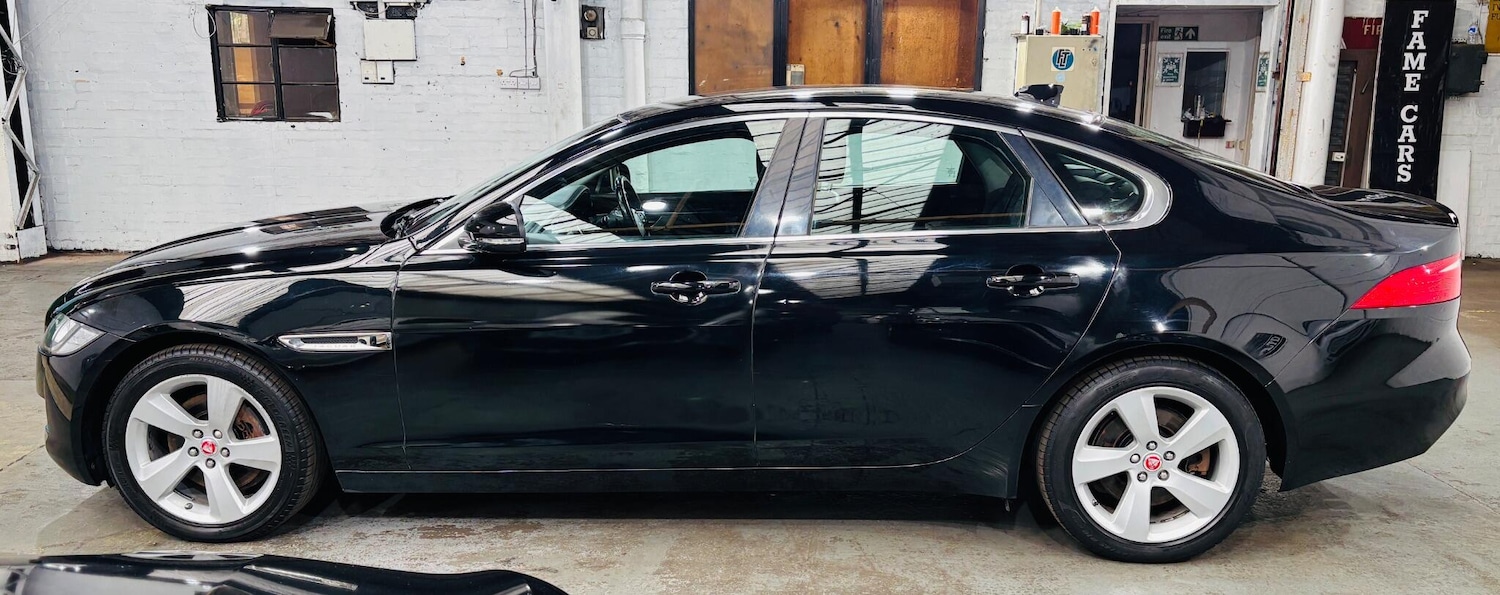 Used Jaguar XF 2018 for sale - 76989052: Photo 9