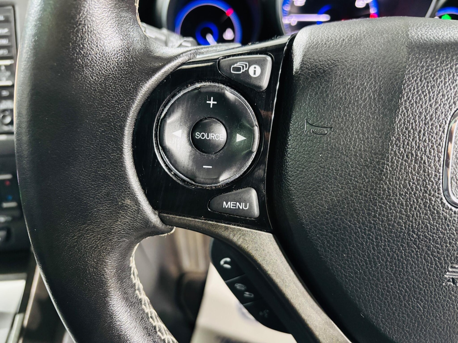 Used Honda Civic 2014 for sale - 77040328: Photo 21