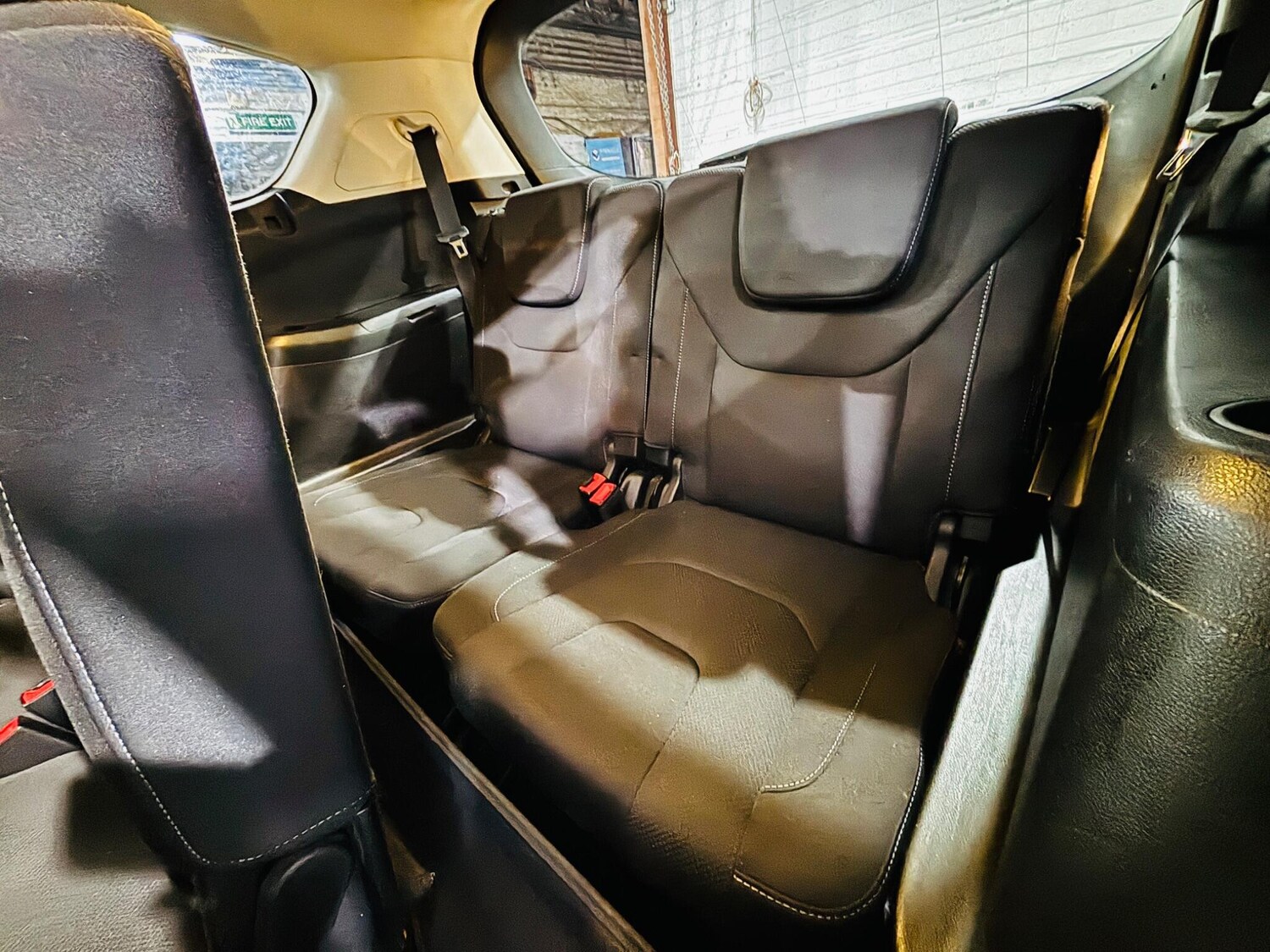 Used Ford S-Max 2015 for sale - 76307657: Photo 17