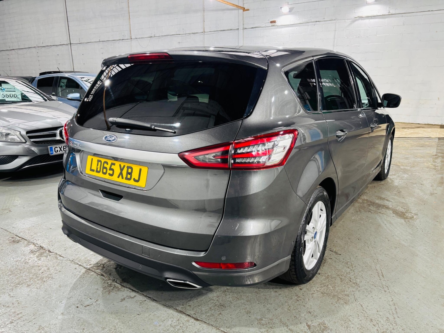 Used Ford S-Max 2015 for sale - 76307657: Photo 5