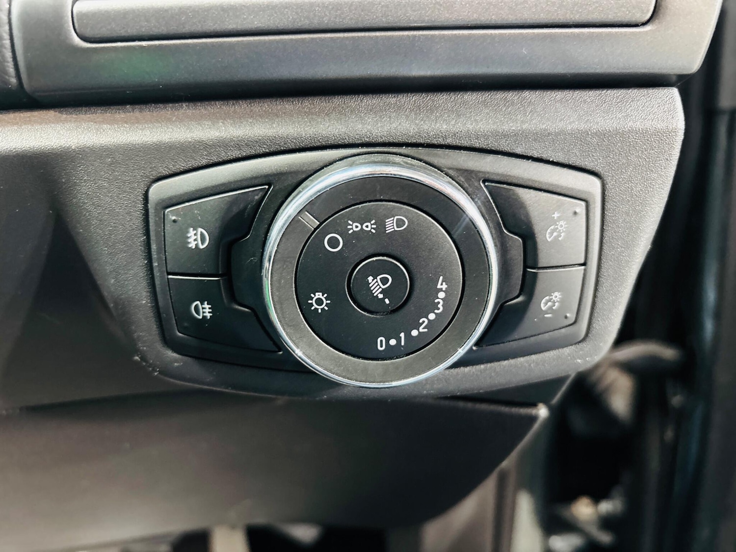 Used Ford Mondeo 2016 for sale - 76137019: Photo 20