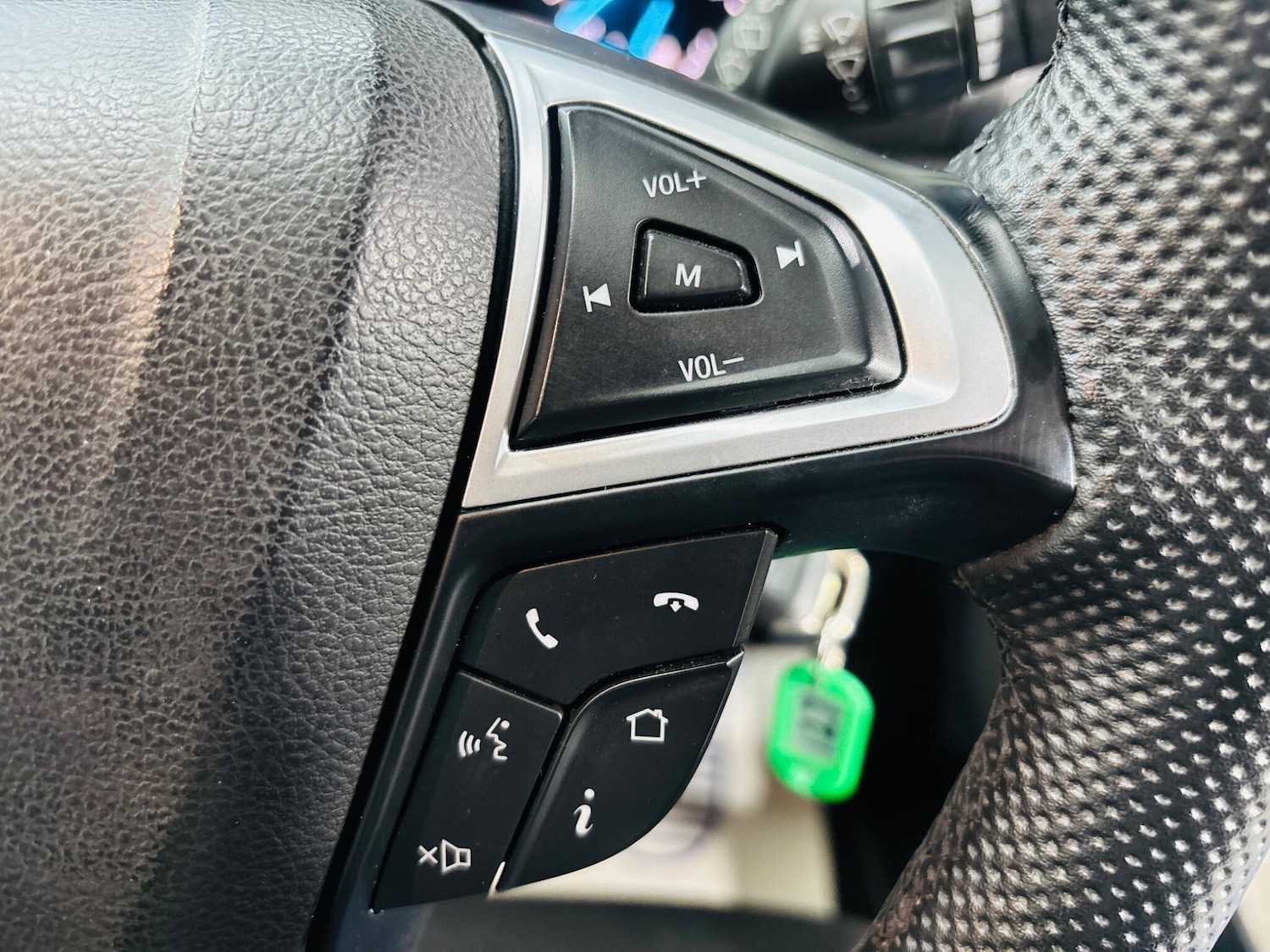 Used Ford Mondeo 2016 for sale - 76137019: Photo 21