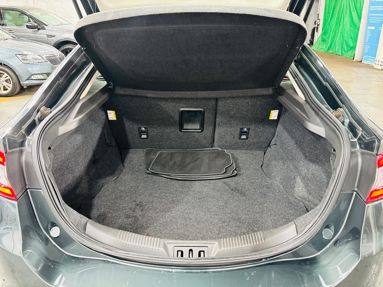 Used Ford Mondeo 2016 for sale - 76137019: Photo 32