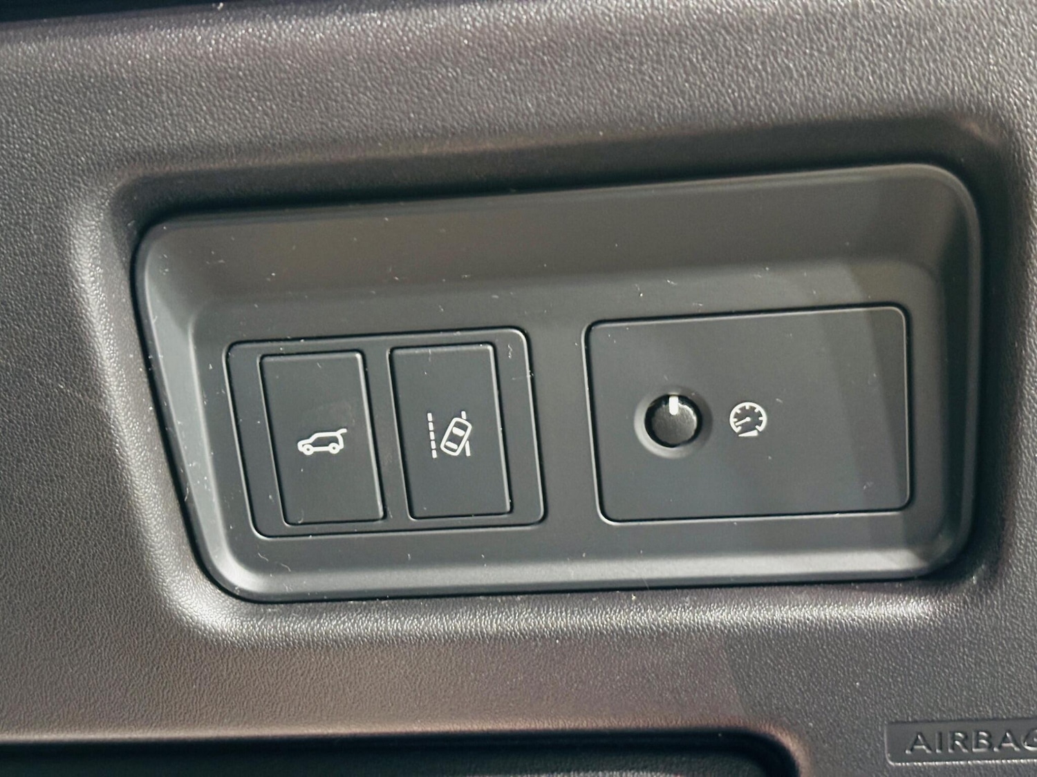Vehicle 33
