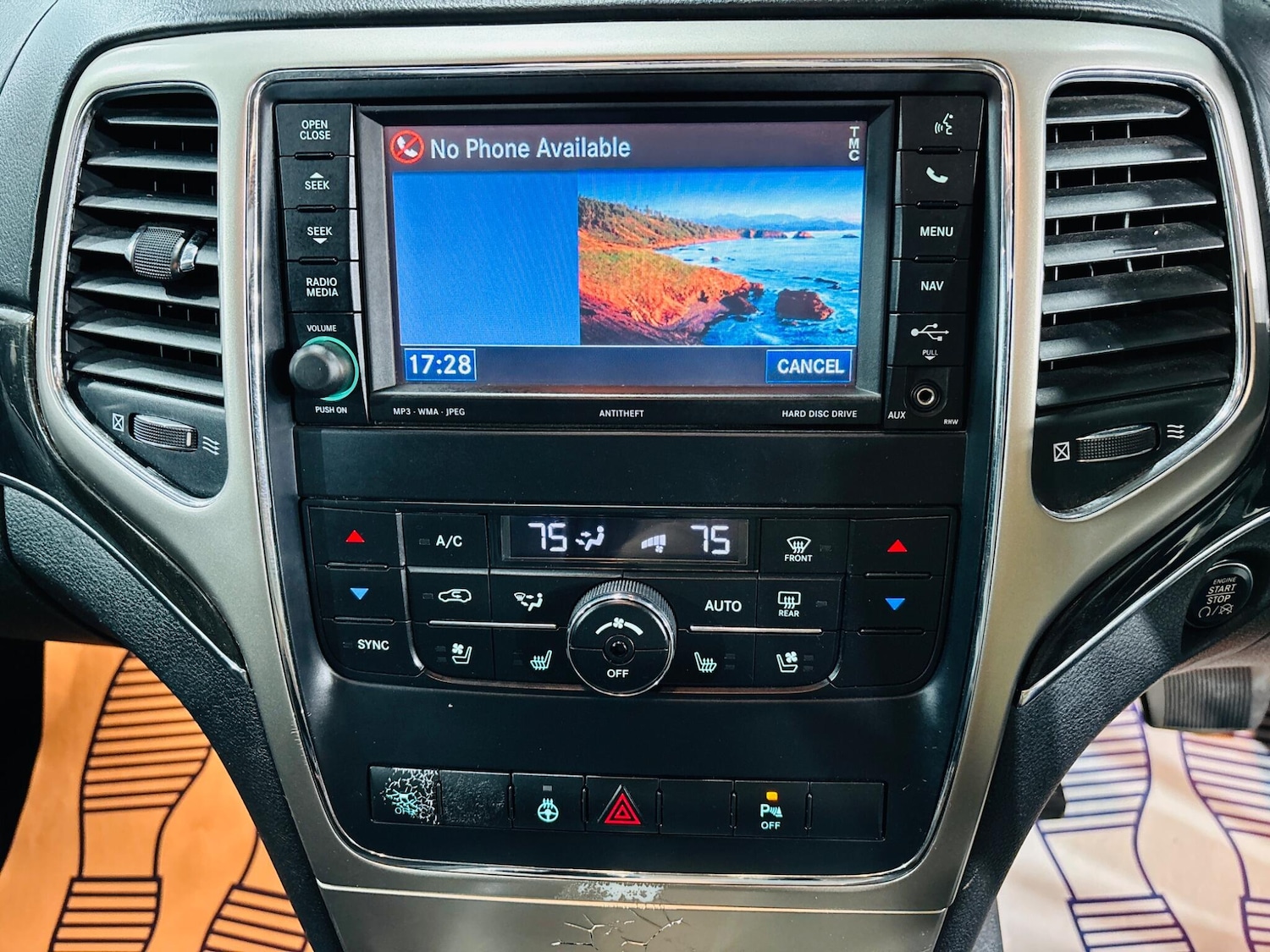 Used Jeep Grand Cherokee 2012 for sale - 76314529: Photo 25