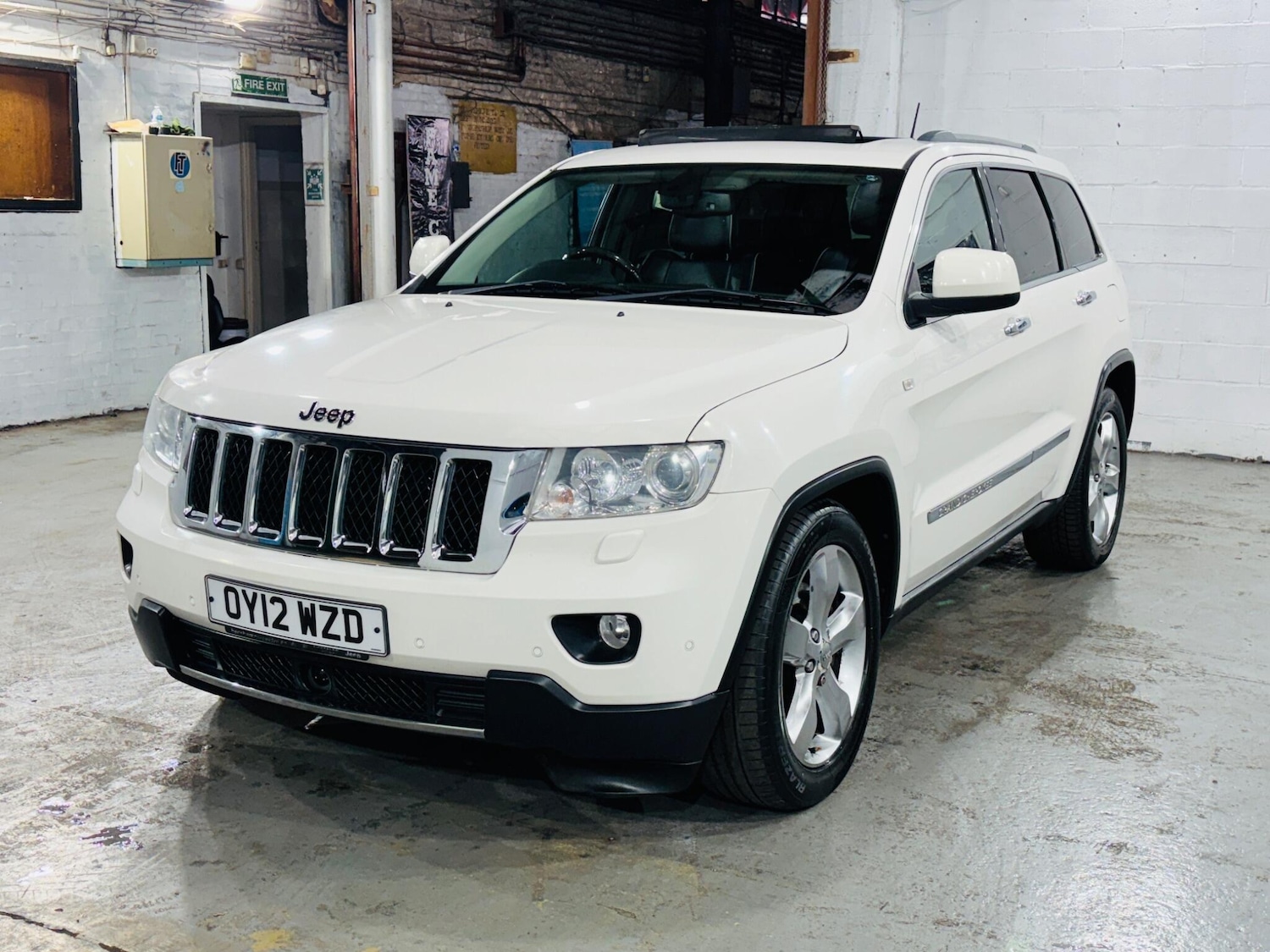 Used Jeep Grand Cherokee 2012 for sale - 76314529: Photo 4