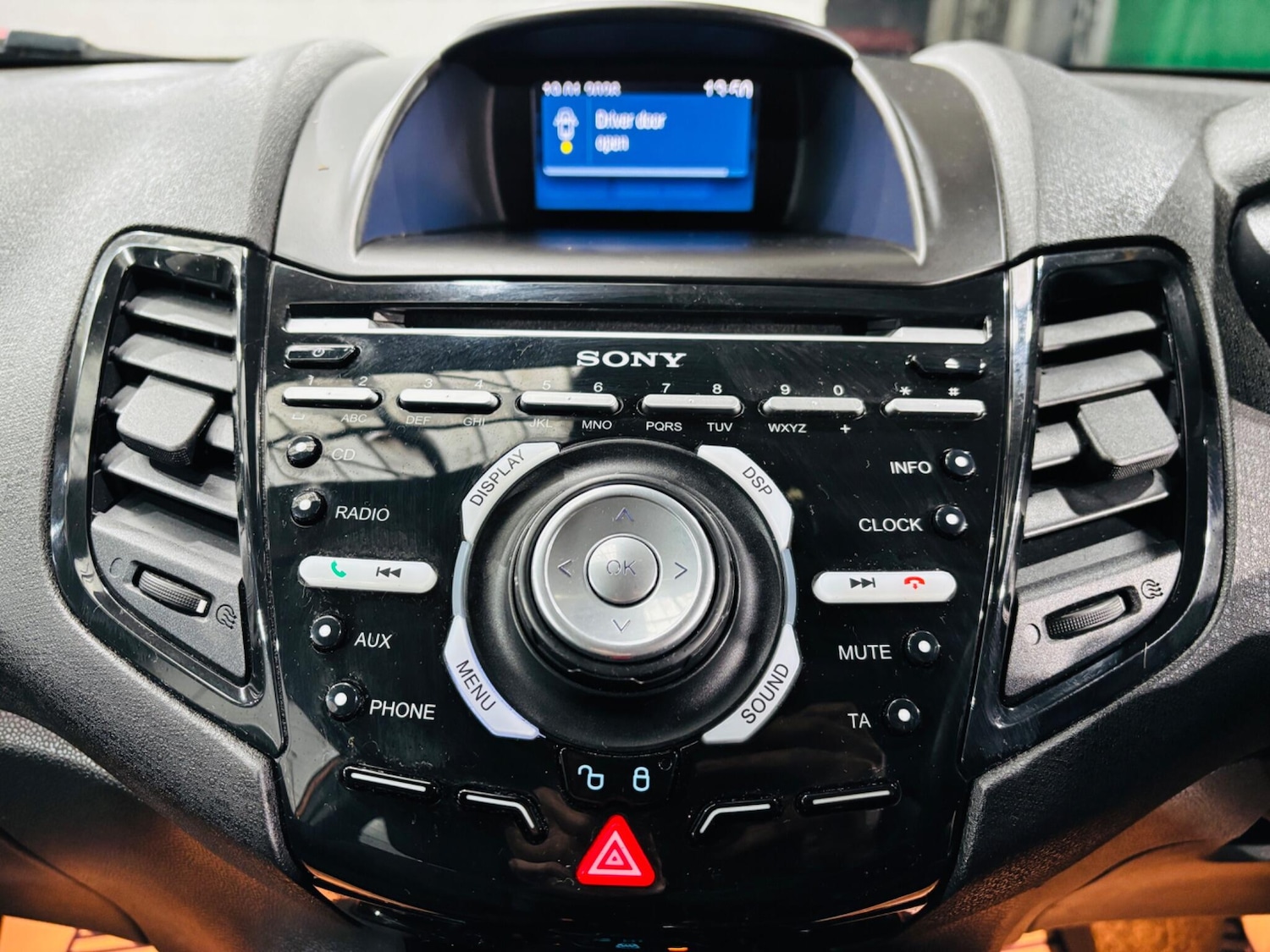 Used Ford Fiesta 2015 for sale - 77253574: Photo 21