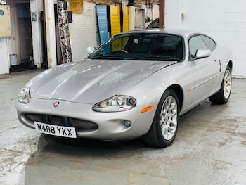 Used Jaguar XKR 2000 for sale - 76988681: Photo