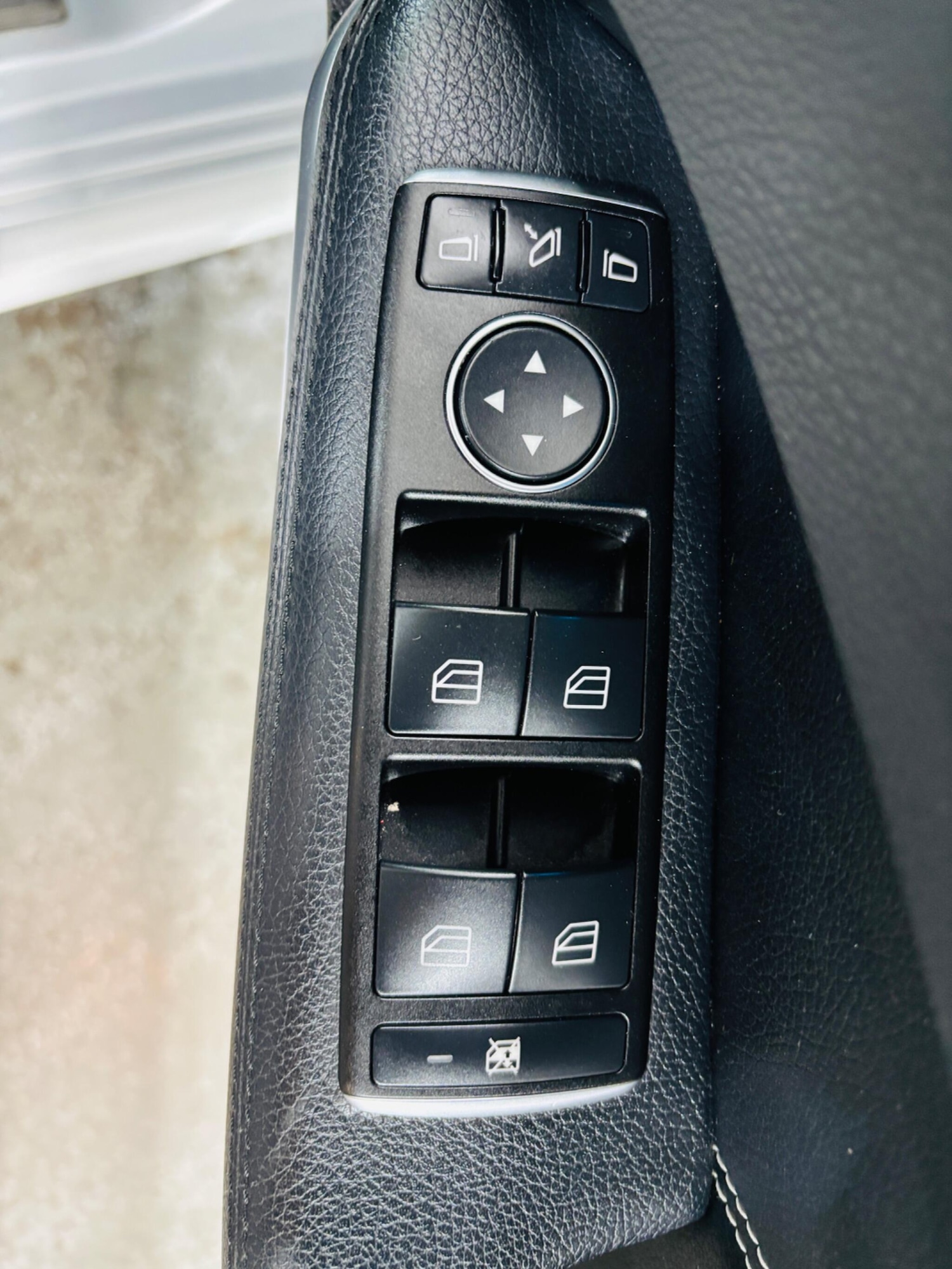 Used Mercedes-Benz E Class 2015 for sale - 76246947: Photo 17