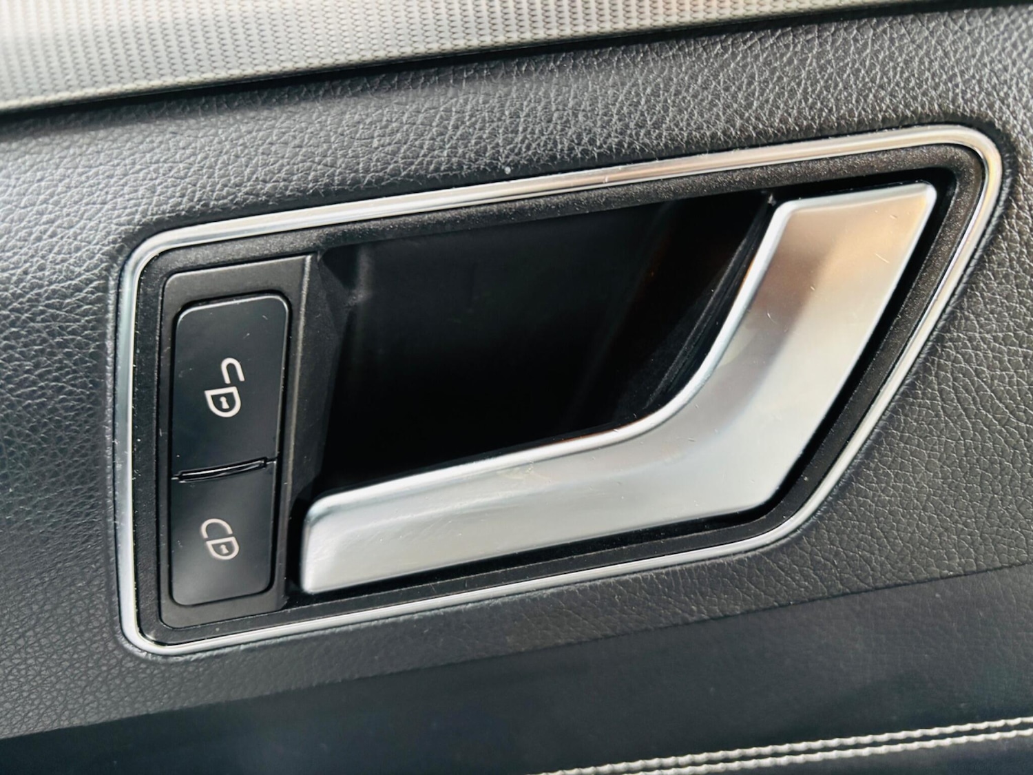 Used Mercedes-Benz E Class 2015 for sale - 76246947: Photo 18