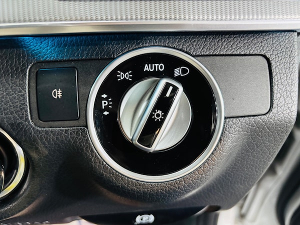 Used Mercedes-Benz E-Class 2015 for sale - 76246947: Photo 19