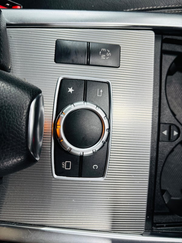 Used Mercedes-Benz E-Class 2015 for sale - 76246947: Photo 29