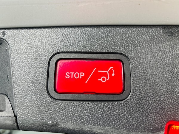 Used Mercedes-Benz E-Class 2015 for sale - 76246947: Photo 37