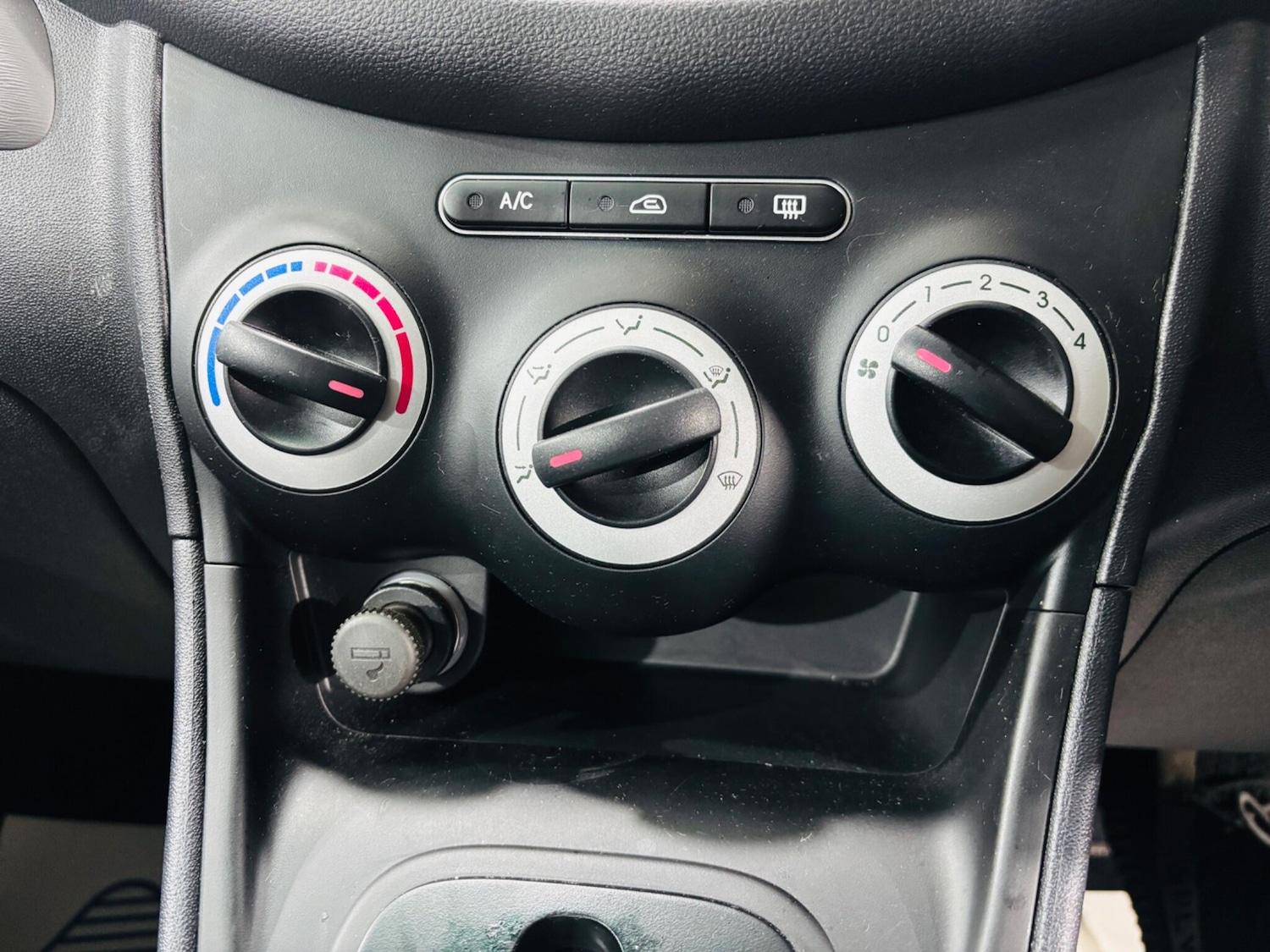 Used Hyundai i10 2008 for sale - 78058653: Photo 19