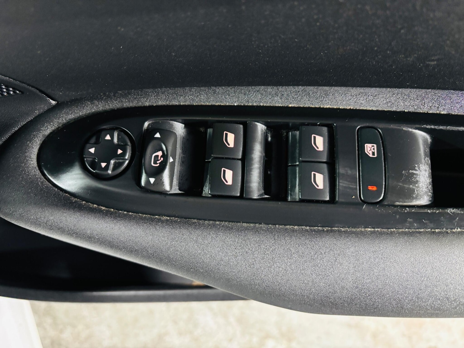 Used Citroen C4 2015 for sale - 76965040: Photo 17