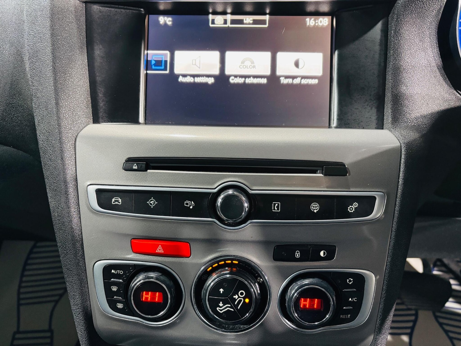 Used Citroen C4 2015 for sale - 76965040: Photo 25